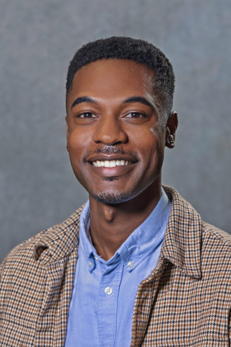 Washington, Camerun headshot